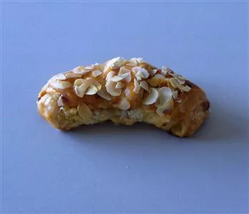 Mandelgipfel, Nussgipfel / Croissant aux amandes, aux noisettes